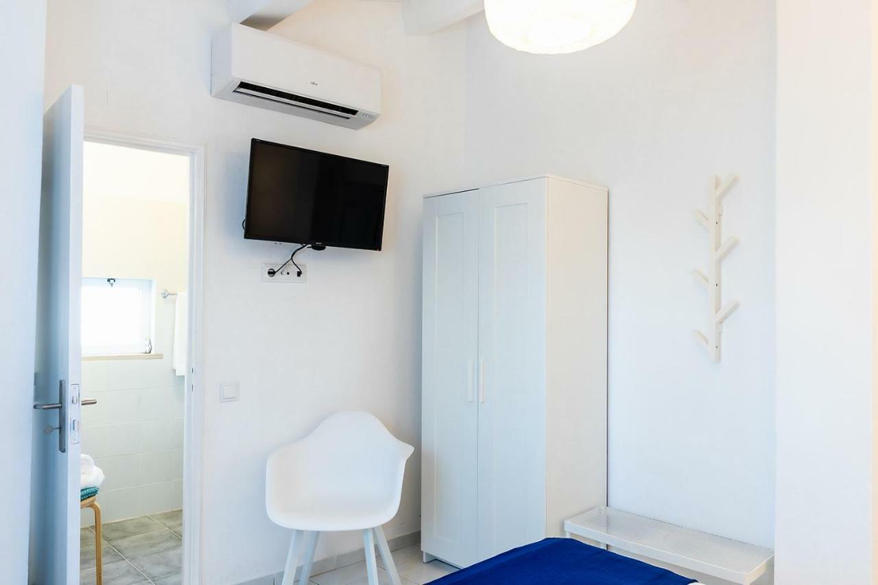 Gasthuis Faro Guest House *
